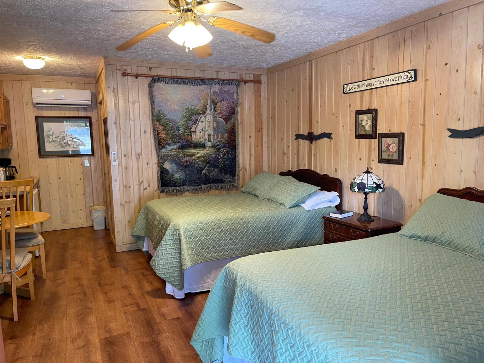 Mountain Aire Cottages & Inn Clayton Eksteriør billede